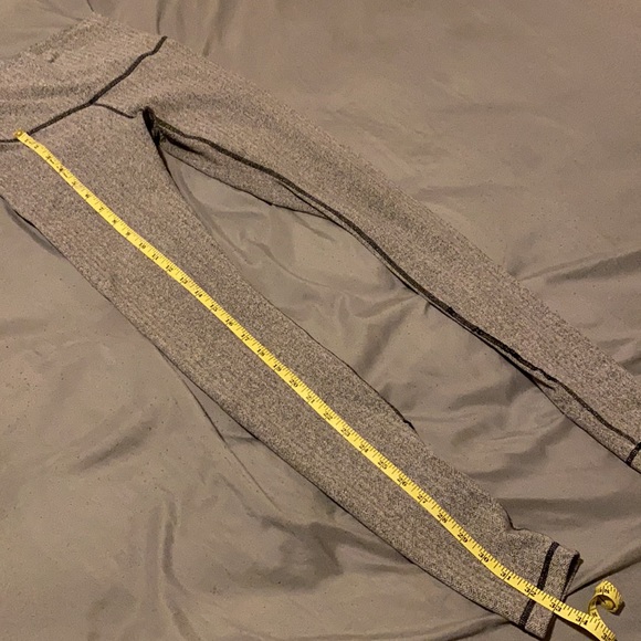 Lululemon wunder unders RARE - Picture 5 of 8